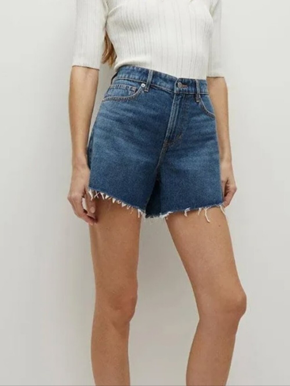 Veronica Beard Ellis Short Mid Rise Shorts in Stone Bright Blue